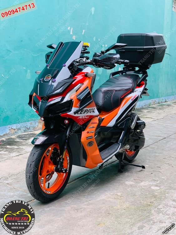 Costumized Honda ADV 150 Modified Repsol