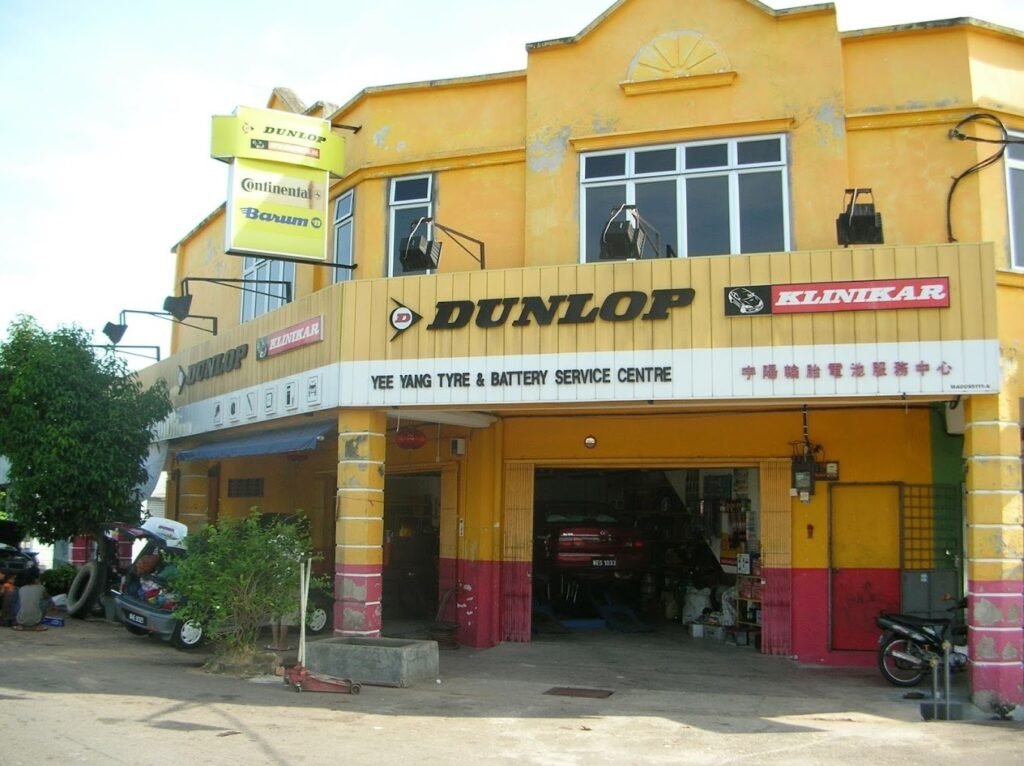 Kedai Tayar Masjid Tanah